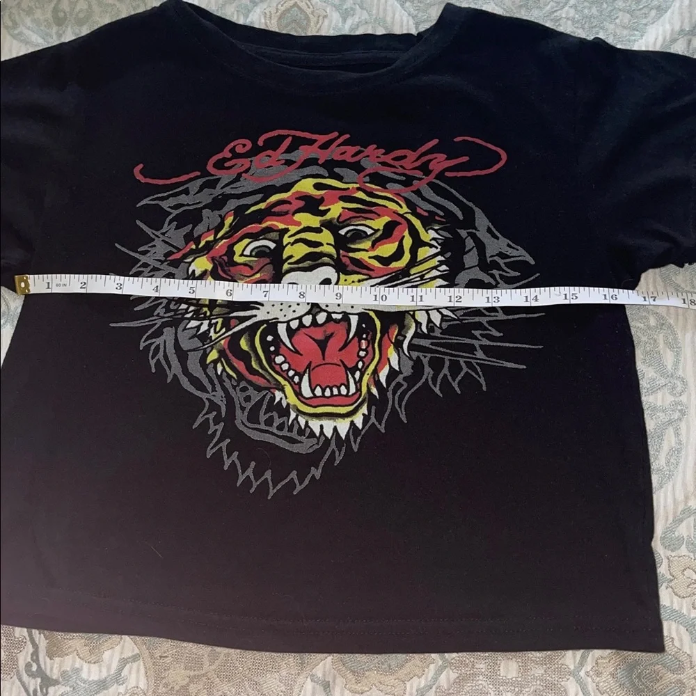 Ed Hardy Black Tee with Fierce Tiger Graphic - Picture 4 of 4